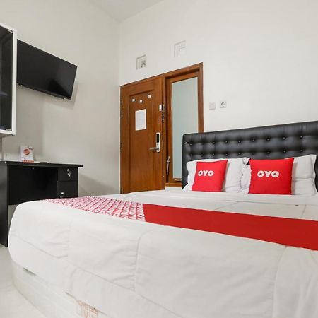 Super Oyo 3838 Tamansari Guest House Solo 外观 照片