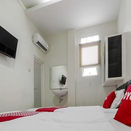 Super Oyo 3838 Tamansari Guest House Solo 外观 照片